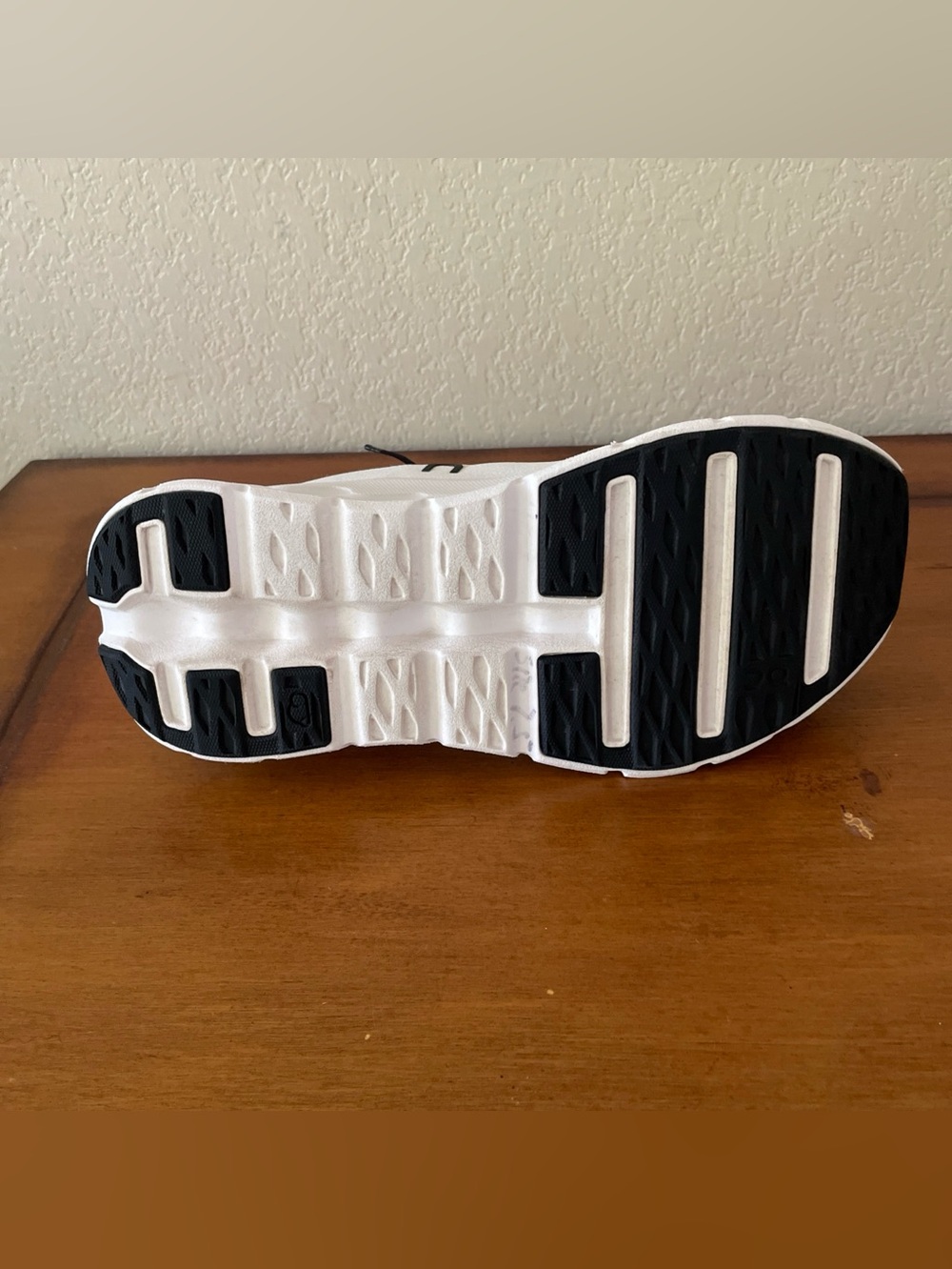 On Cloud On Running Cloudtilt Black Ivory 3WE10051430 Womens Sz 7.5 - Picture 4 of 13